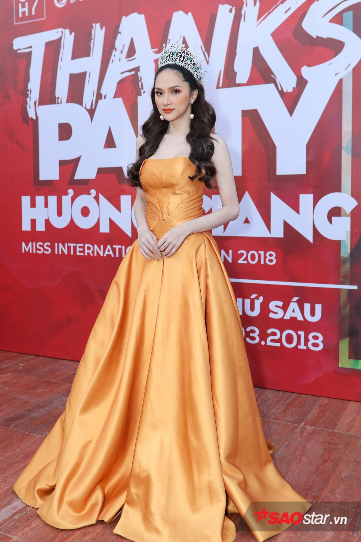 Không thể vui hơn, cuối cùng Hoa hậu Hương Giang cũng mang Miss Tiffany's về Việt Nam Ảnh 9