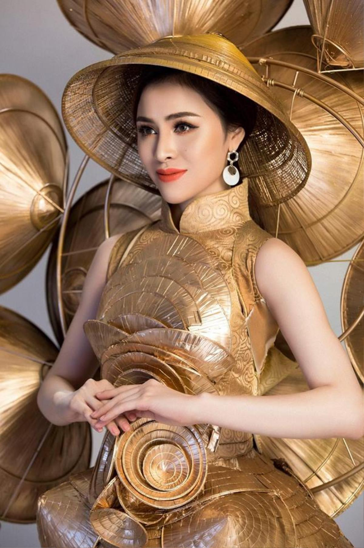 Trang phục truyền thống của đại diện Việt ở Miss Eco International gây tranh cãi vì giống quốc phục của Lệ Hằng Ảnh 2