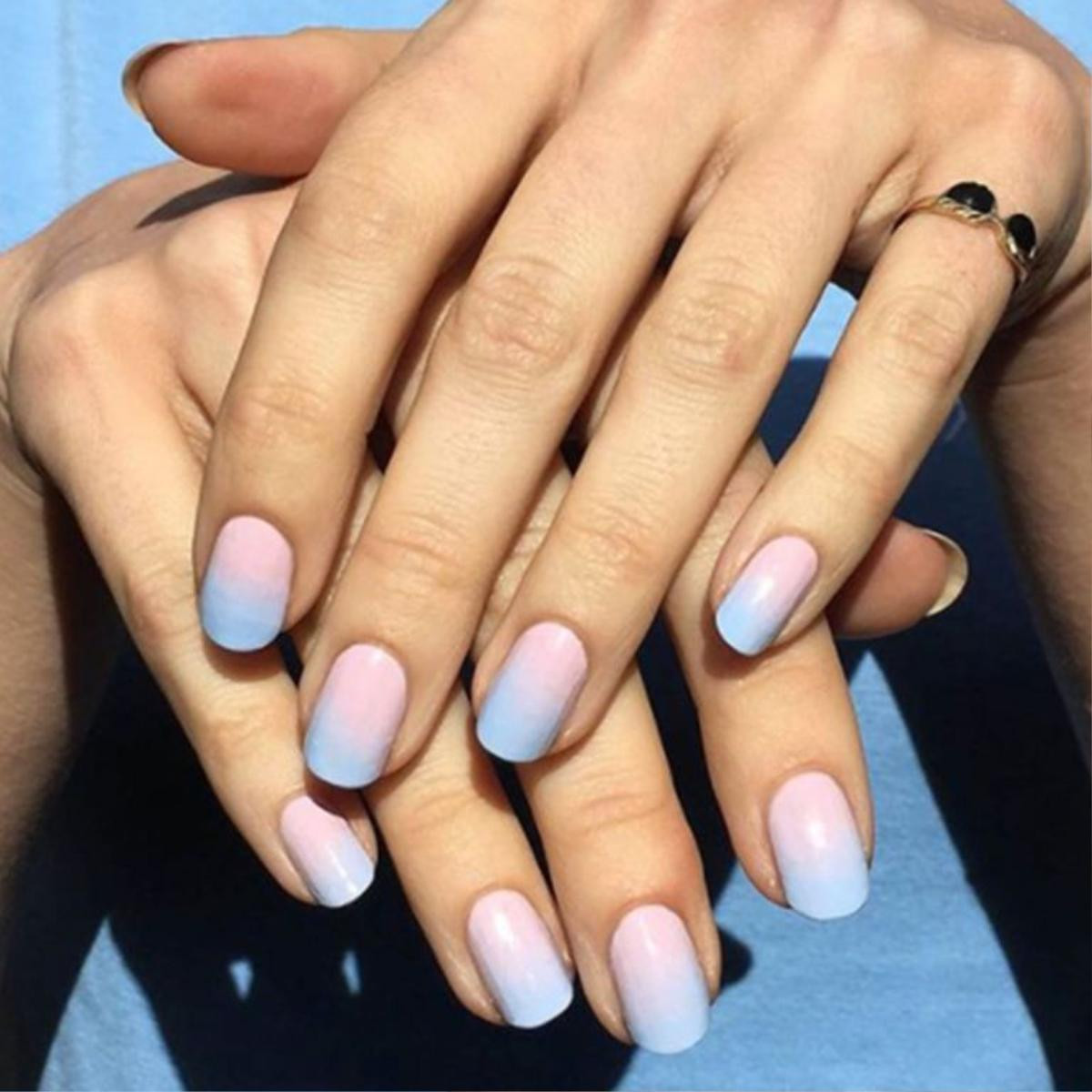 17 mẫu vẽ nail dịp cuối xuân 2018 dự báo sẽ khiến nàng mê như điếu đổ Ảnh 17