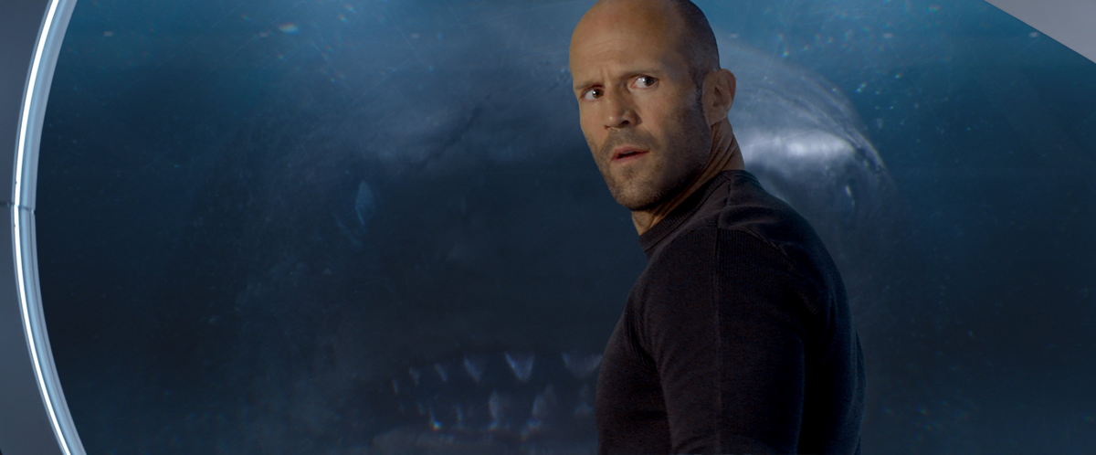 Jason Statham ra biển tiêu diệt cá mập khổng lồ Megalodon cùng Lý Băng Băng trong trailer 'The Meg' Ảnh 2