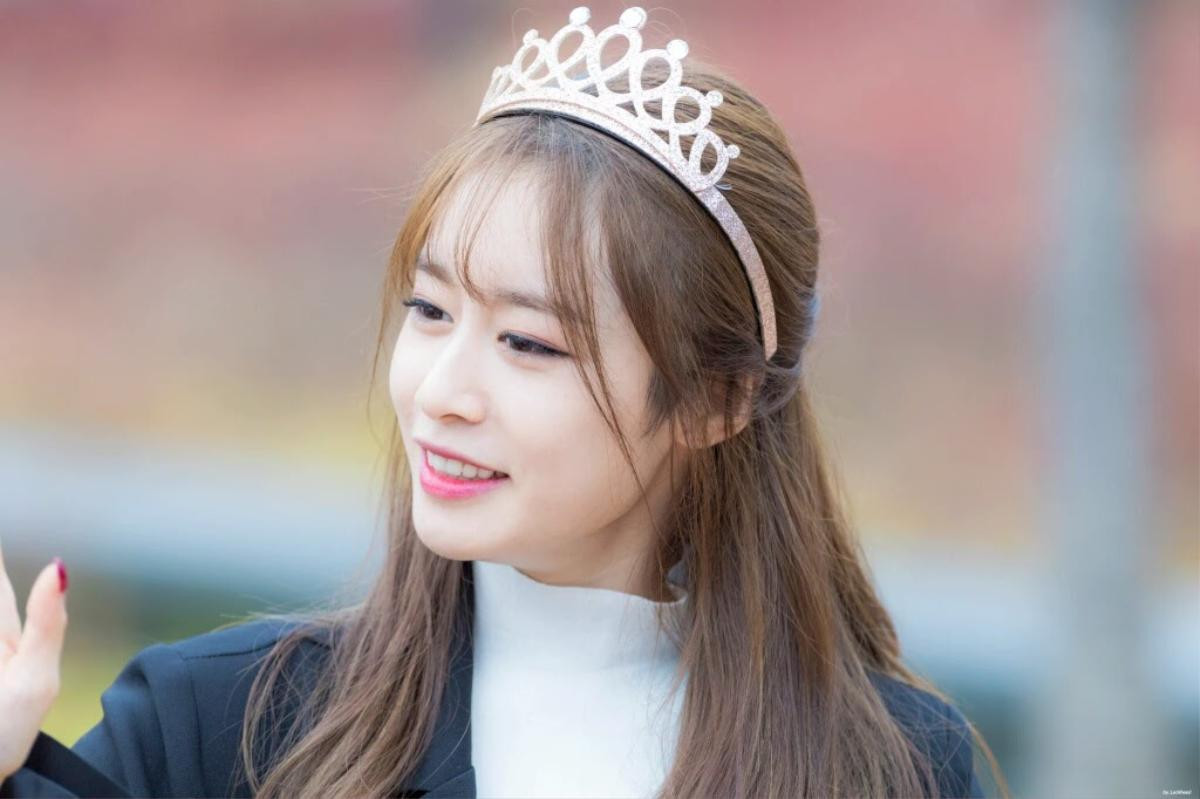 Tưởng 'bế quan' luyện game, Jiyeon (T-ara) bất ngờ cùng anh trai ruột 'đánh úp' fan Ảnh 5