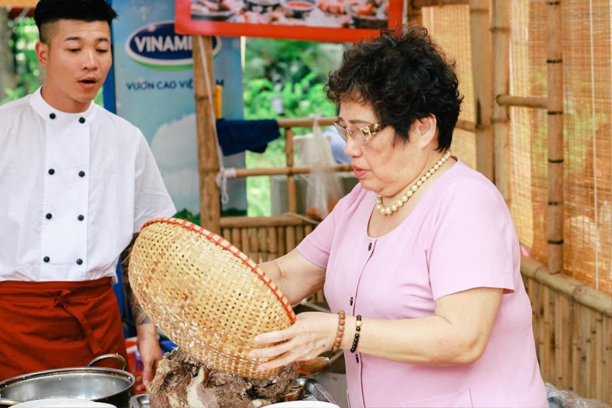 Gặp người phụ nữ nấu ăn ngon nhất nhì Việt Nam, từng nấu Quốc yến tiếp Nguyên thủ 21 quốc gia dự tuần lễ cấp cao APEC Ảnh 11