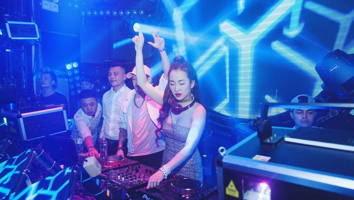 Những nàng DJ nóng bỏng của sân khấu The Remix bây giờ ra sao? Ảnh 10