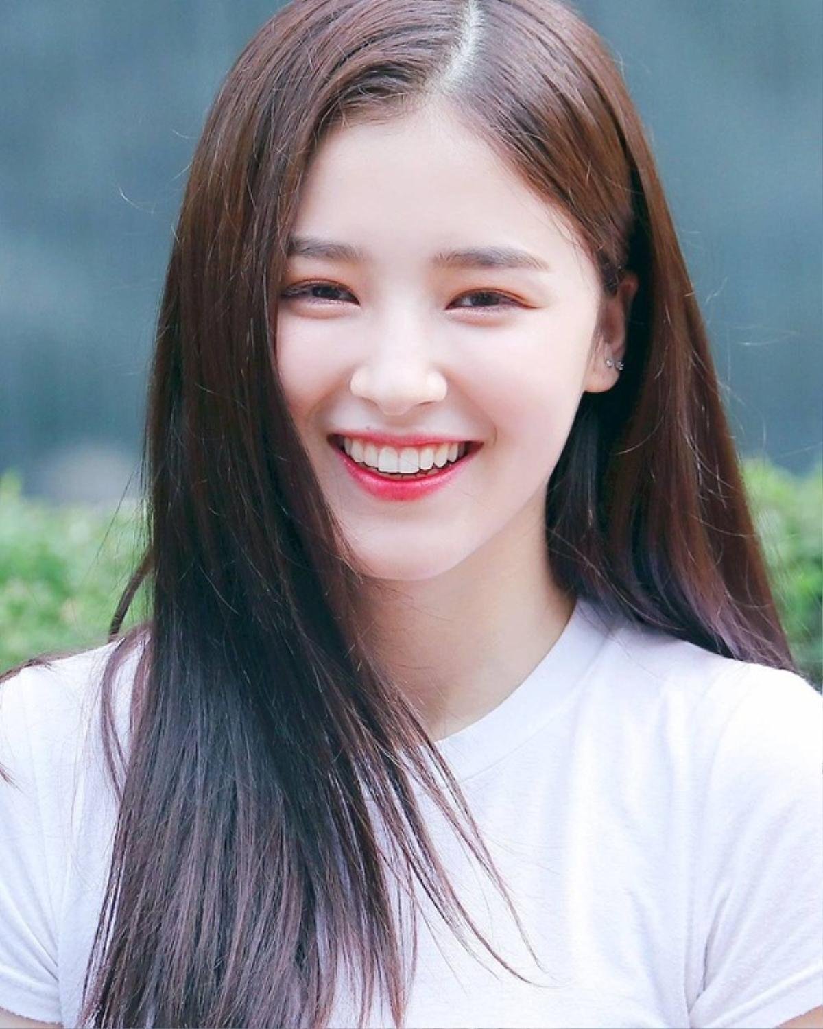 Nancy (Momoland): Từ fangirl chính hiệu nay đã trở thành 'chân ái' của bao người Ảnh 14