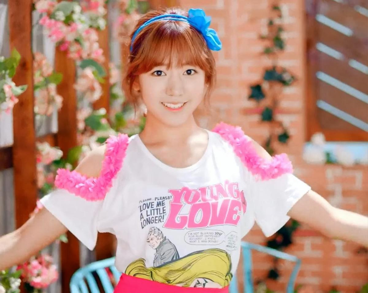 Trước khi phẫu thuật thẩm mỹ, đã từng có một Namjoo (Apink) xinh đẹp thế này Ảnh 9