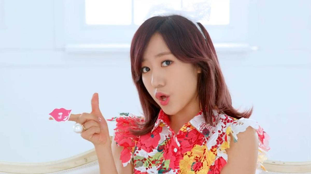 Trước khi phẫu thuật thẩm mỹ, đã từng có một Namjoo (Apink) xinh đẹp thế này Ảnh 11