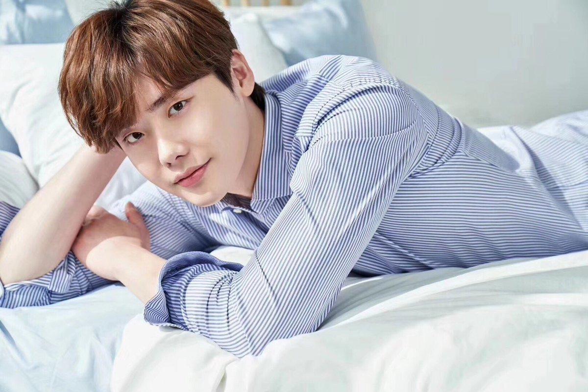 Lee Jong Suk dành tặng 100 triệu Won cho trẻ em nghèo, bắt đầu quay phim truyền hình mới Ảnh 12