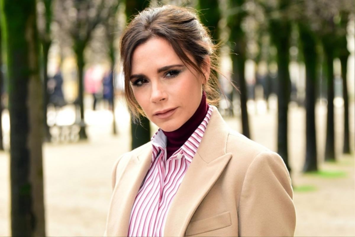 Victoria Beckham: Từ bé gái béo phì, đi bán nước hoa đến hình mẫu cho phụ nữ toàn cầu Ảnh 7