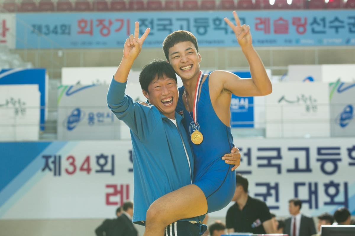 Họp báo 'Wrestler': ‘Tiên nữ cử tạ’ Lee Sung Kyung khoe sắc bên trai trẻ Kim Min Jae Ảnh 30