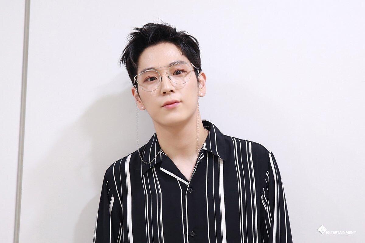 Kim HimChan (B.A.P): Chàng hotboy cá tính nhưng lại bị phong danh 'thỏ hường' Ảnh 6