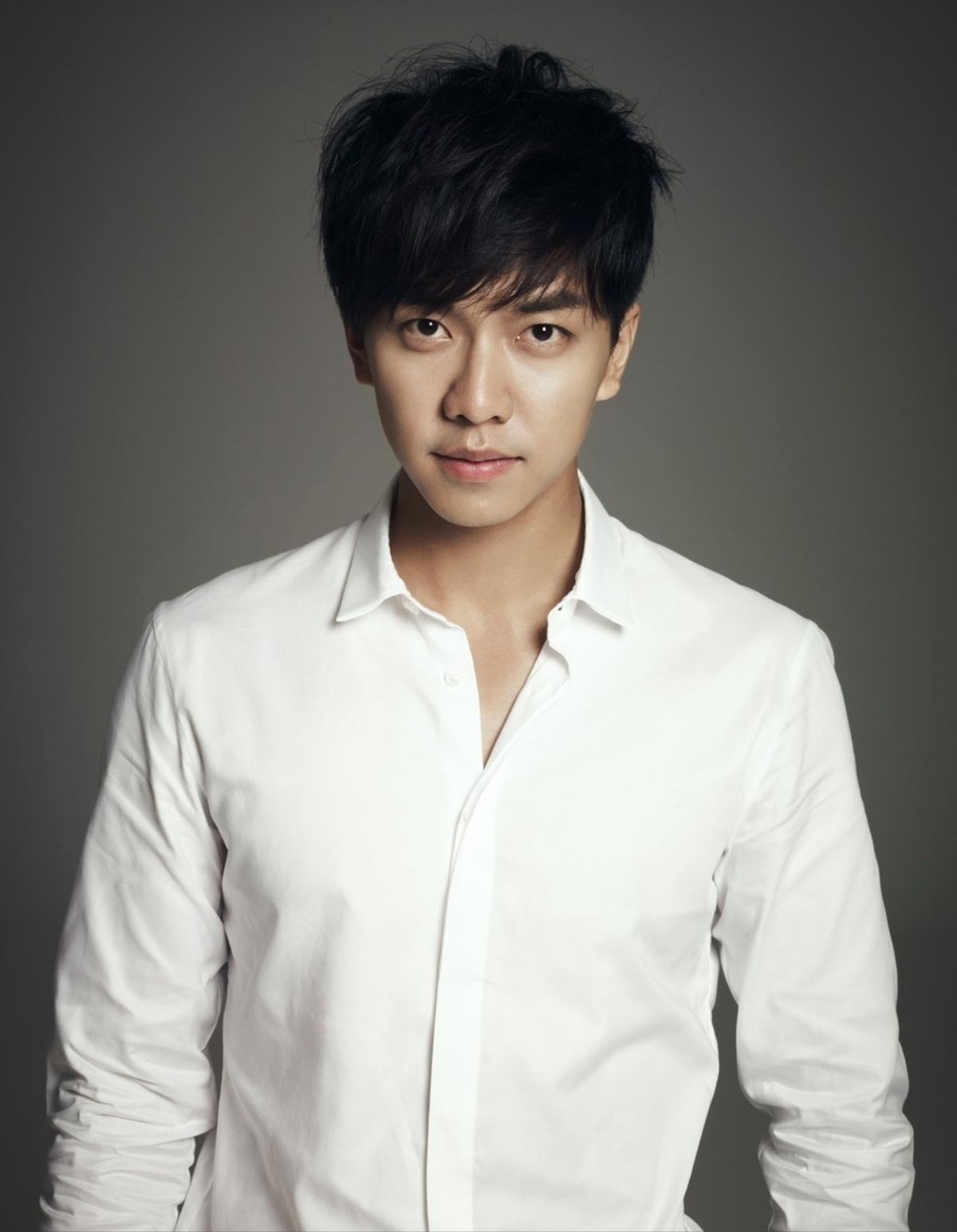 Lee Seung Gi trở thành MC Produce 48: Fan níu kéo 'anh ơi, đừng nhận!' Ảnh 3