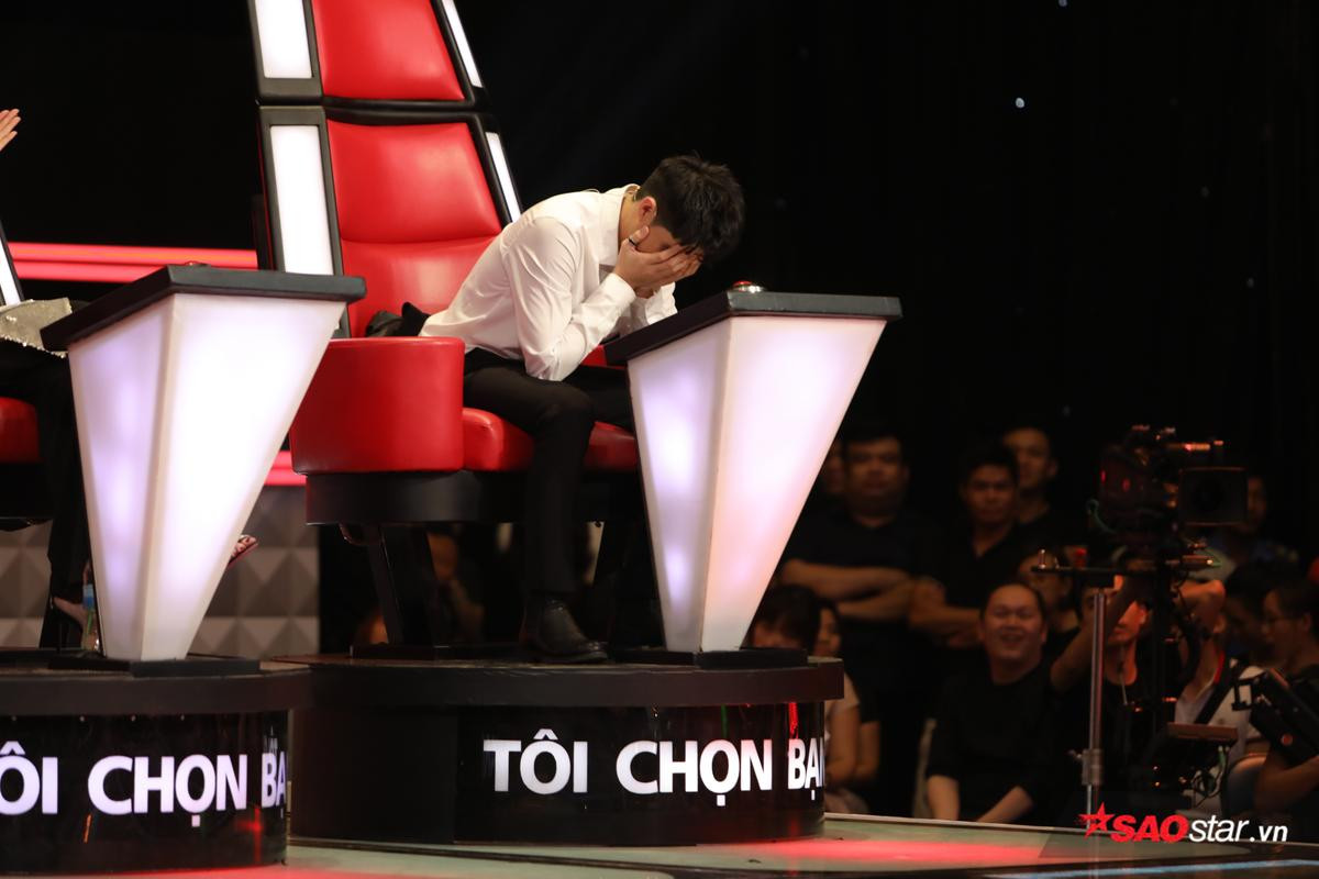 1001 khoảnh khắc từ 'thần thánh' đến… không đỡ nổi trên 'ghế nóng' The Voice 2018 Ảnh 14