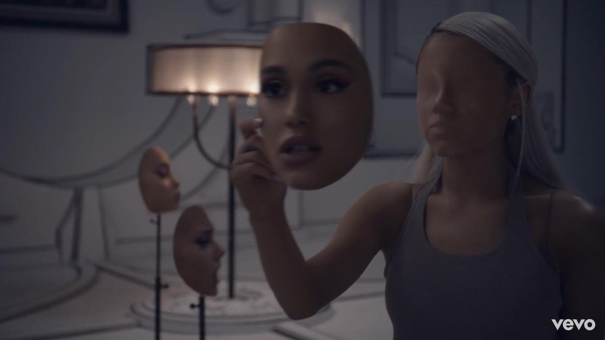 Ariana Grande chính thức quay lại làng nhạc với MV 'ảo diệu' nhất từ trước đến giờ Ảnh 12