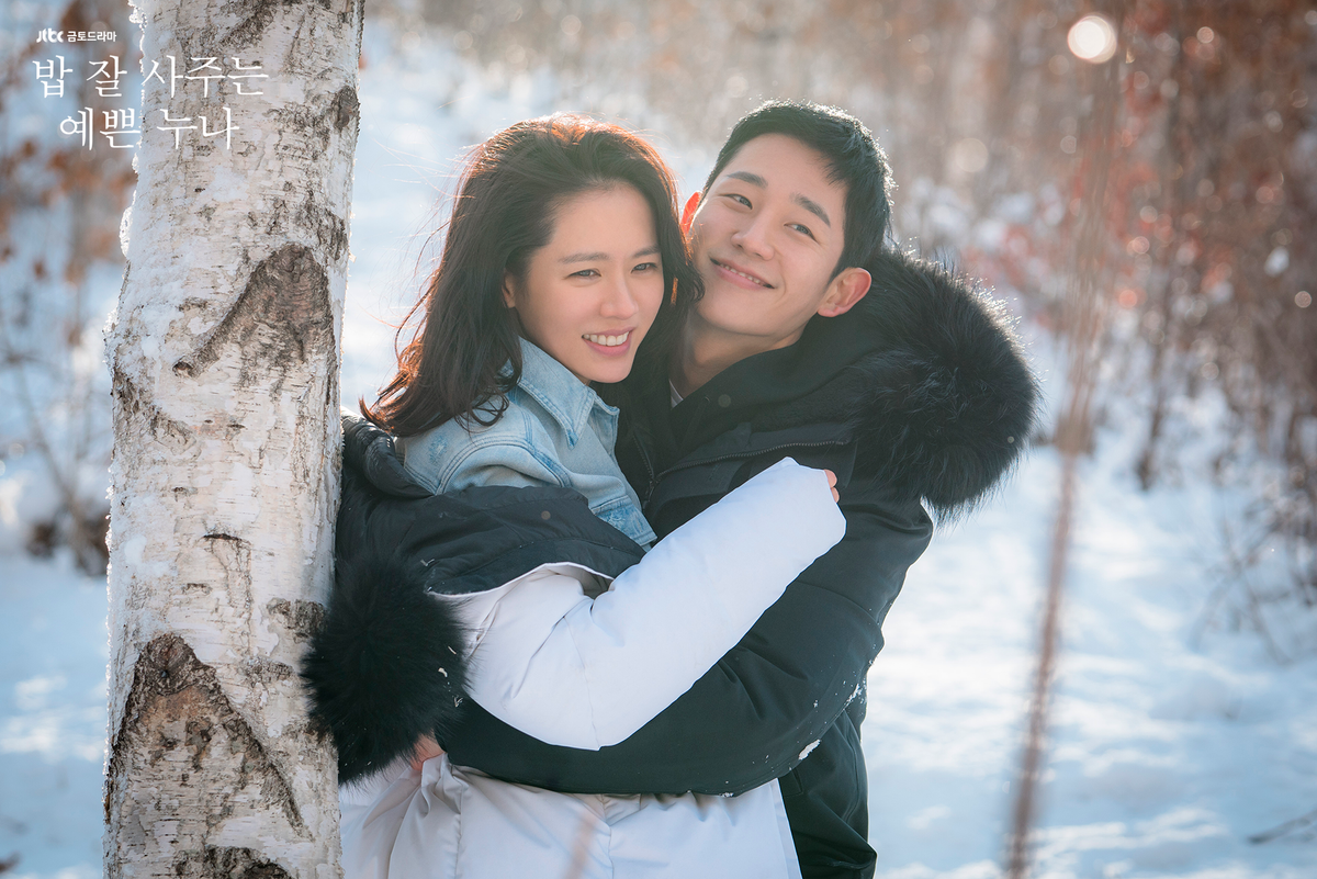 Trước Jung Hae In và Son Ye Jin, cặp đôi chị em nào được yêu thích nhất? Ảnh 1