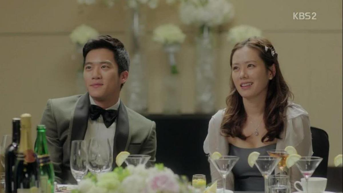 Điểm mặt 16 'bạn trai màn ảnh' của Son Ye Jin trước khi hẹn hò Hyun Bin! Ảnh 59