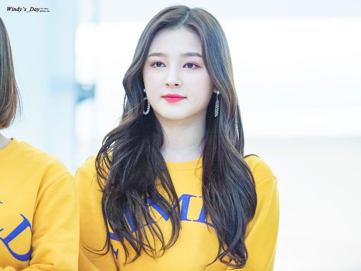 Bị chê kém tài, Momoland vẫn là nhóm nhạc Kpop đầu tiên đạt thành tích này trong 2018 Ảnh 5