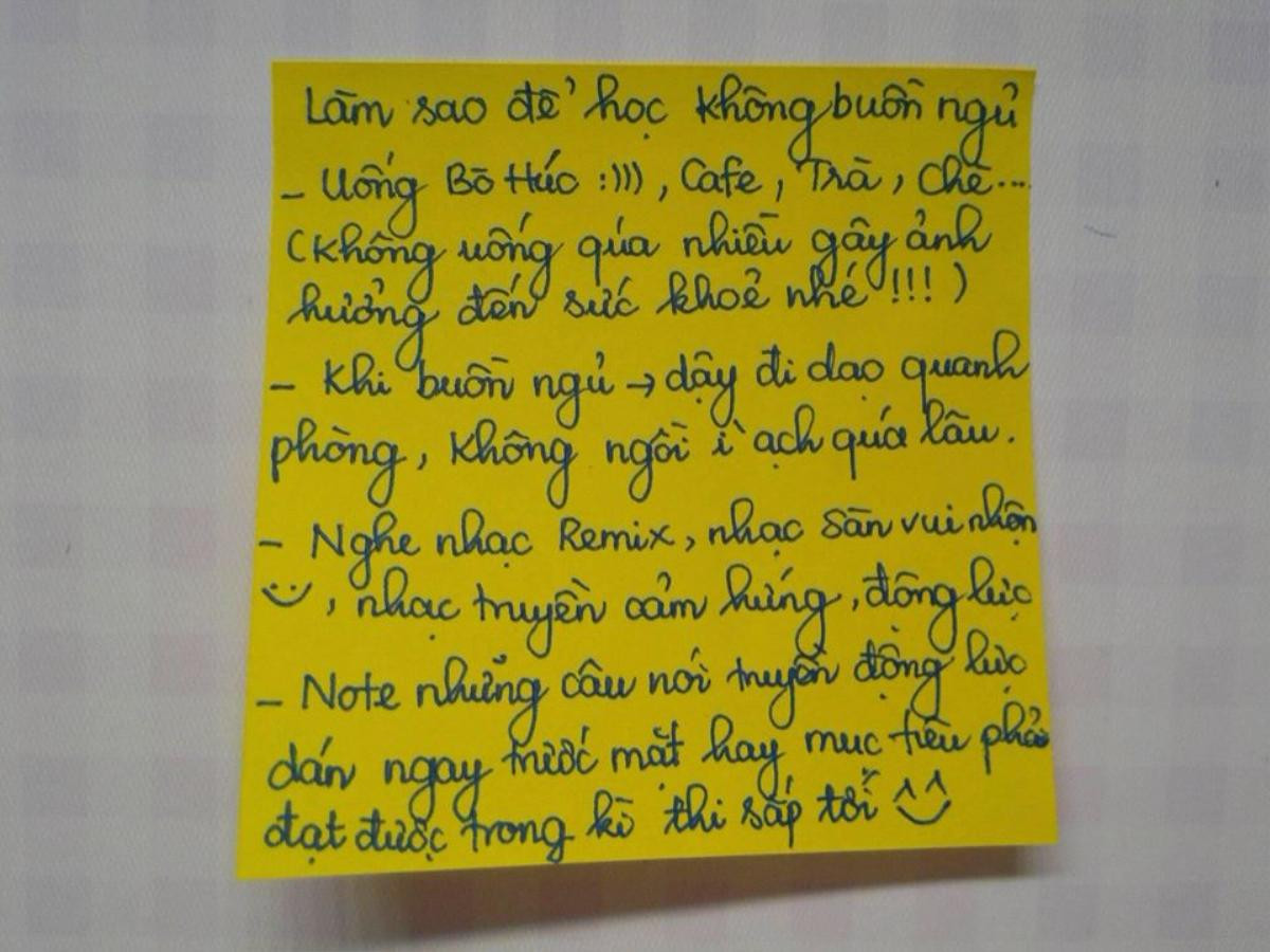 Ngày thi cận kề sĩ cả nước 'rần rần' kéo nhau lên mạng học bí kíp tu luyện nội công Ảnh 1