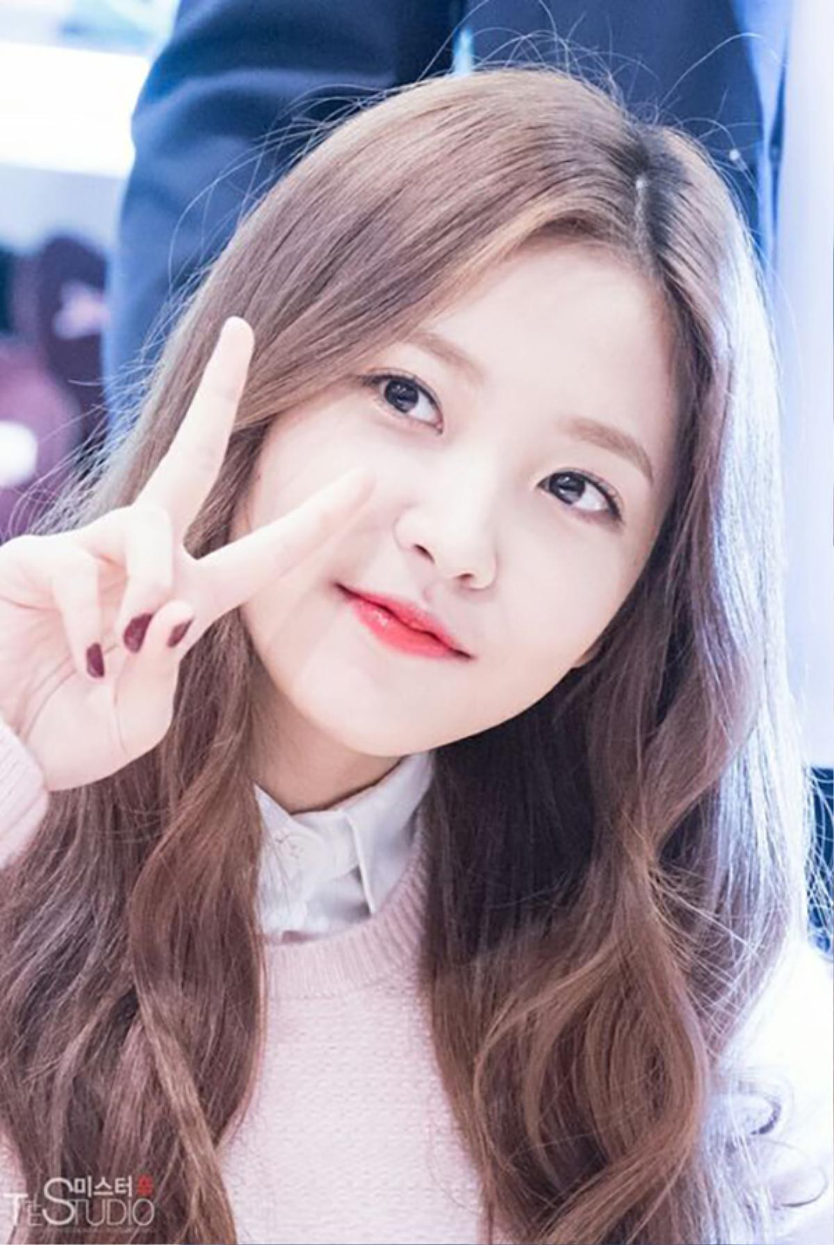 Yeri (Red Velvet) gây bất ngờ với diện mạo trưởng thành tại sân bay Incheon Ảnh 13