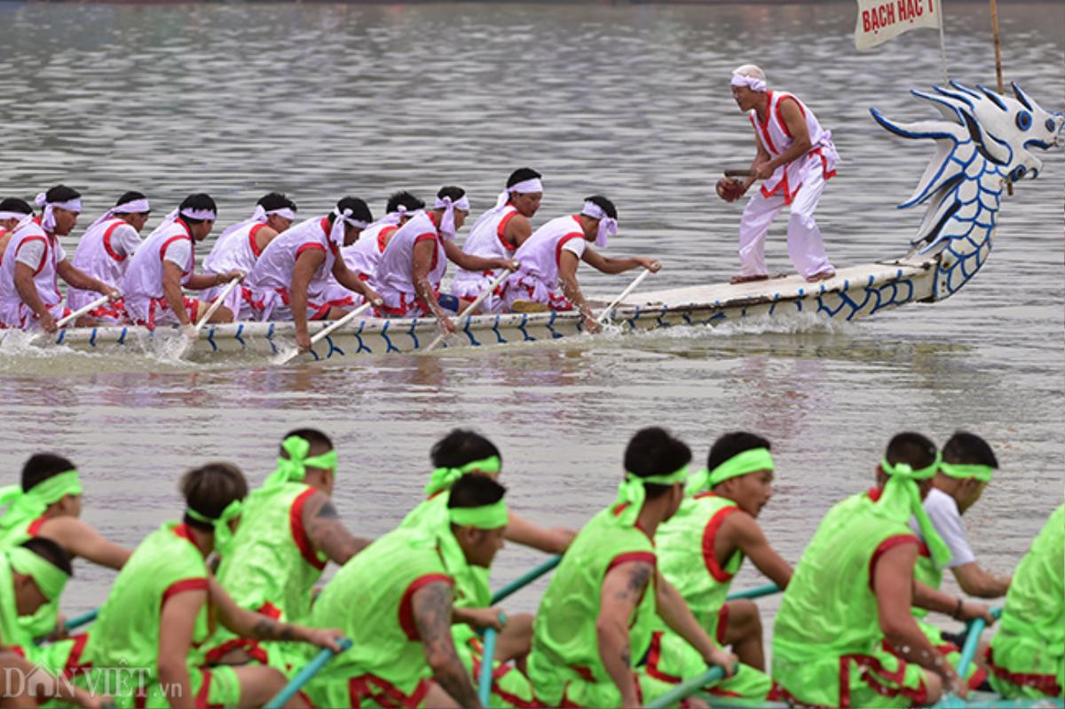 Cả khúc sông Lô 5km náo nhiệt vì gần 200 trai tráng đua thuyền Ảnh 3