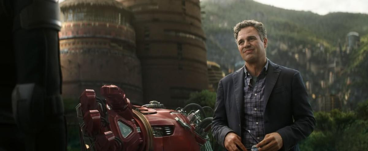 Nhận xét đầu tiên về 'Avengers 3': 'Quá choáng ngợp. Phim làm tôi cười nắc nẻ, hú hét hoặc khóc trong suốt 160 phút' Ảnh 17