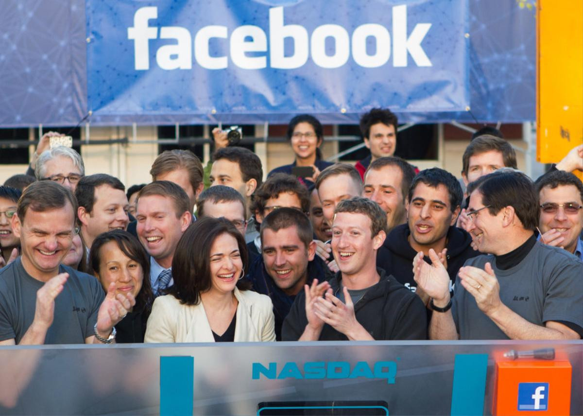 Cuộc đời, sự nghiệp đầy thăng trầm và không ít lùm xùm của Mark Zuckerberg Ảnh 13