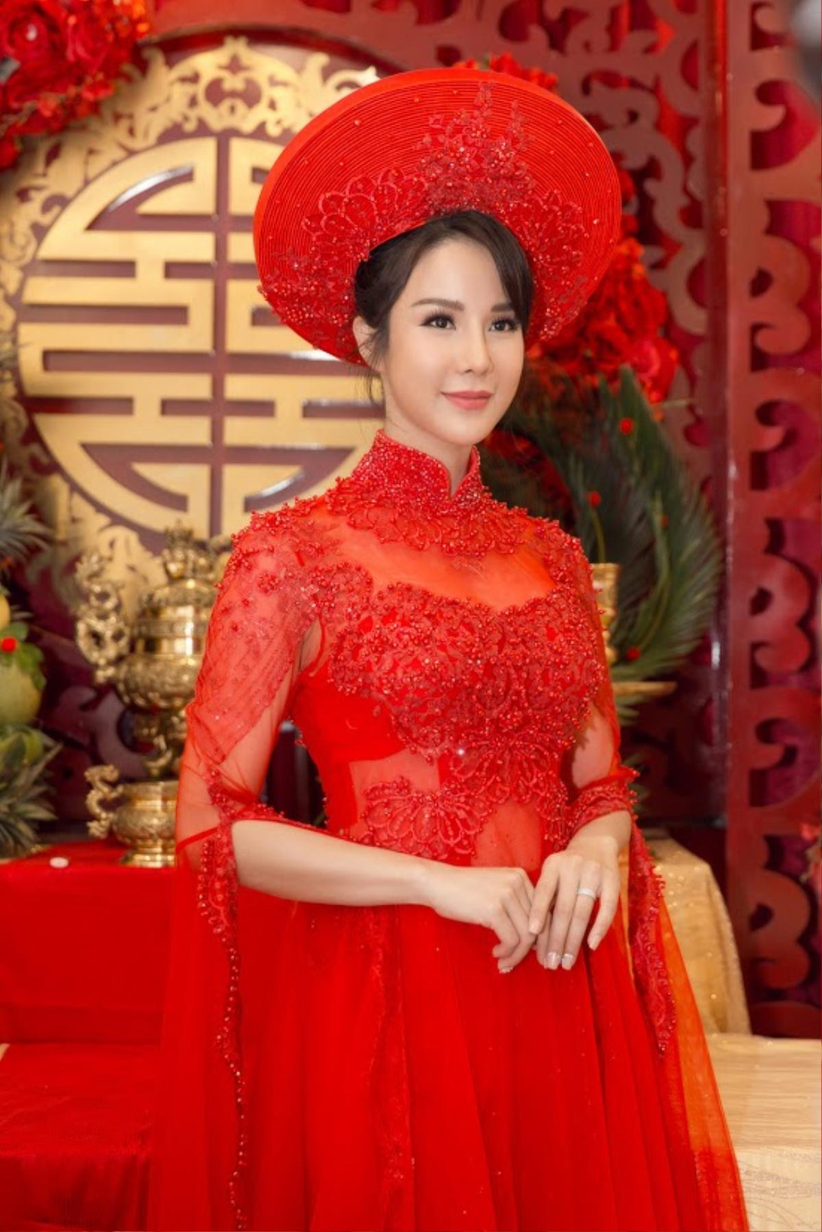 Diệp Lâm Anh: Hành trình tìm chỗ đứng trong showbiz và cái kết viên mãn với chồng thiếu gia Ảnh 15