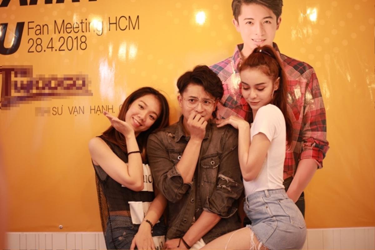 Harry Lu tình tứ bên Midu, 'quậy hết cỡ' cùng Mlee, Luk Vân tại fan meeting Ảnh 8