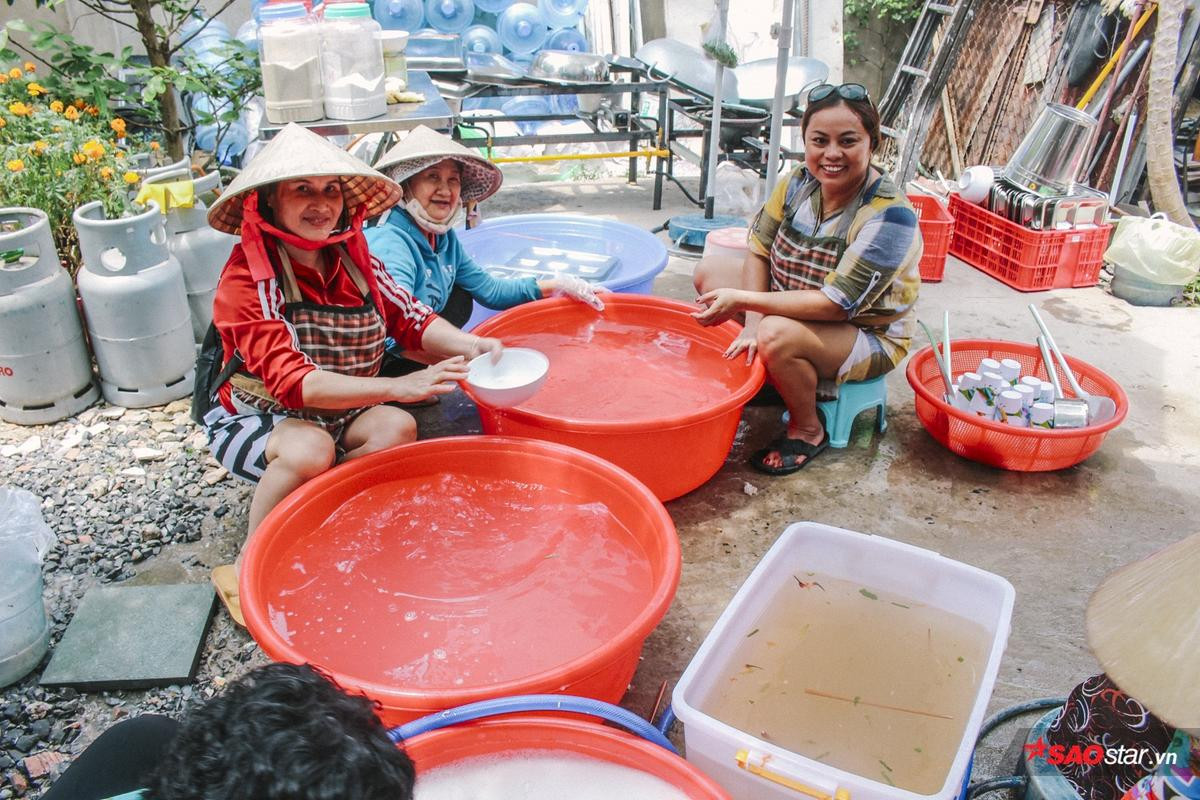 Nhà ăn 0 đồng và chuyện về những tấm lòng thơm thảo của người Sài Gòn Ảnh 2