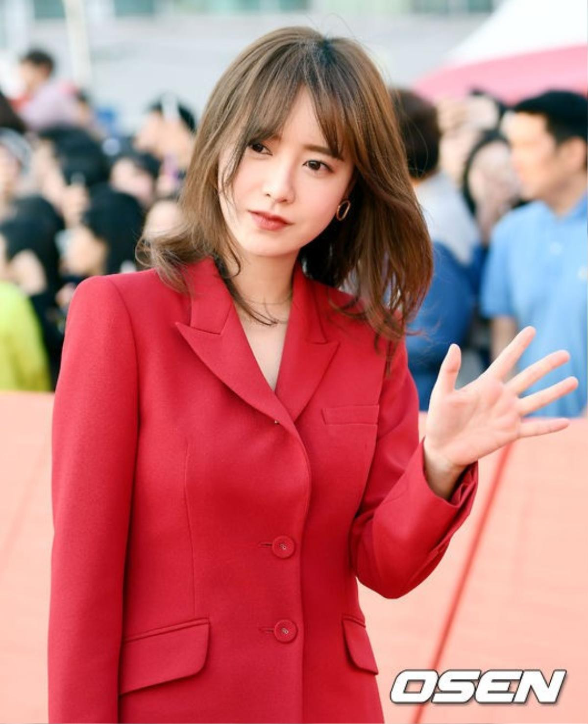 'Nàng cỏ' Goo Hye Sun đại náo thảm đỏ, đọ sắc cùng Nam Gyuri, Chae Soo Bin tại LHP quốc tế Jeonju Ảnh 5