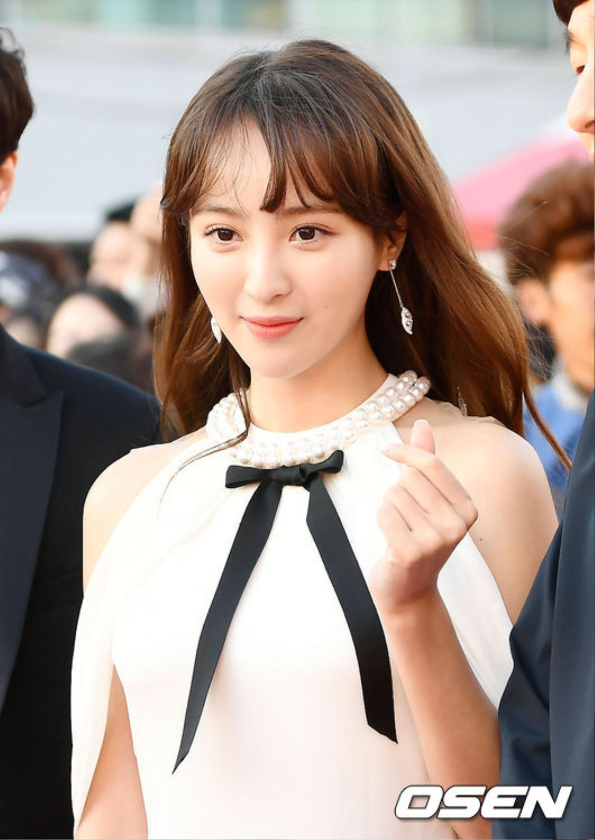 'Nàng cỏ' Goo Hye Sun đại náo thảm đỏ, đọ sắc cùng Nam Gyuri, Chae Soo Bin tại LHP quốc tế Jeonju Ảnh 19