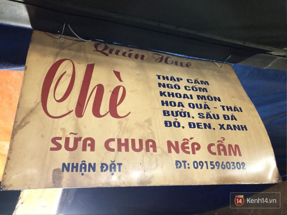 Hot: Tìm ra quán chè mà chị Nguyệt “thảo mai” trốn cả người yêu ăn một mình ở chợ Ảnh 5