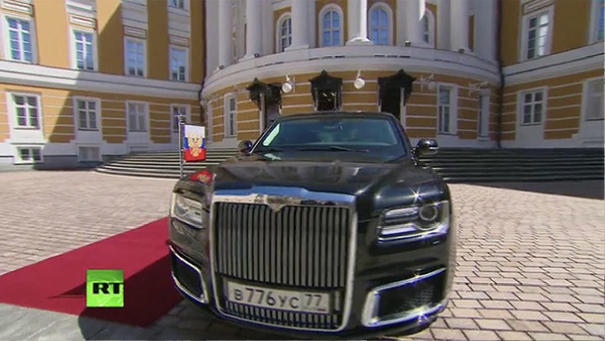 Siêu xe limousine ông Putin sử dụng trong lễ nhậm chức có gì đặc biệt? Ảnh 1