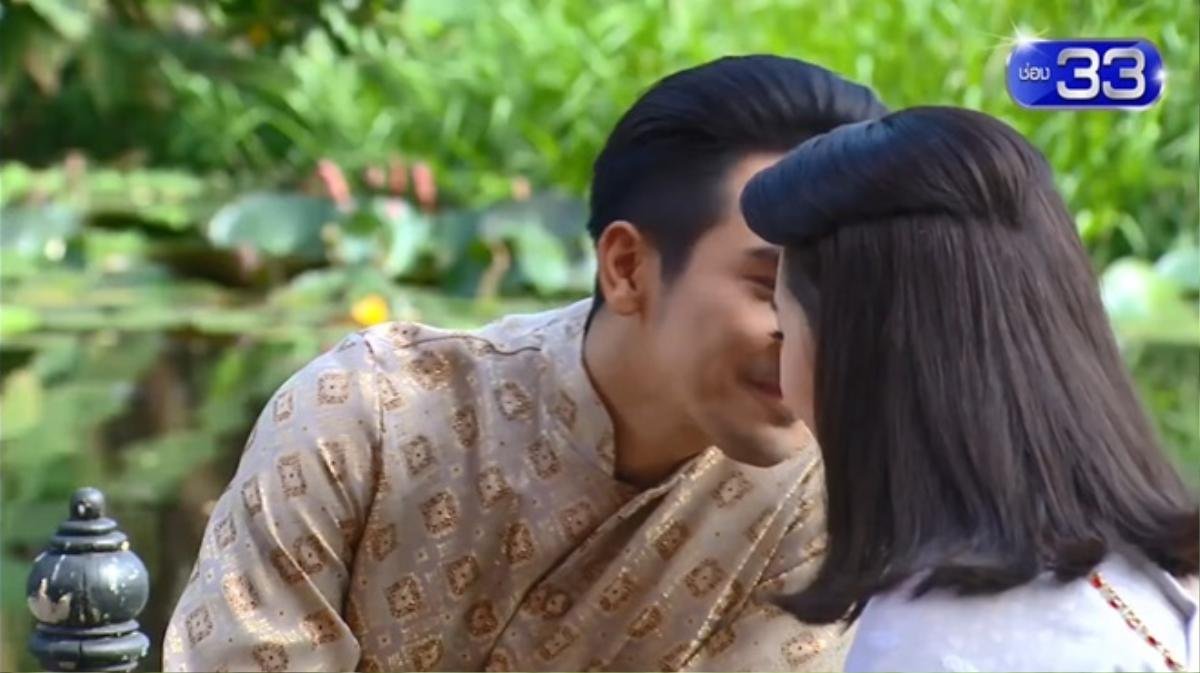 ‘Ngược dòng thời gian’ bản uncut: Bella Ranee trèo cây 3 giây hút 3,3 triệu view, 33 ngàn lượt yêu thích Ảnh 14