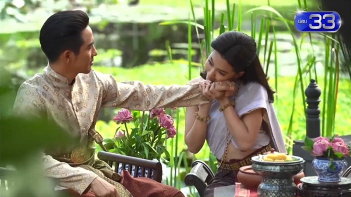 ‘Ngược dòng thời gian’ bản uncut: Bella Ranee trèo cây 3 giây hút 3,3 triệu view, 33 ngàn lượt yêu thích Ảnh 16