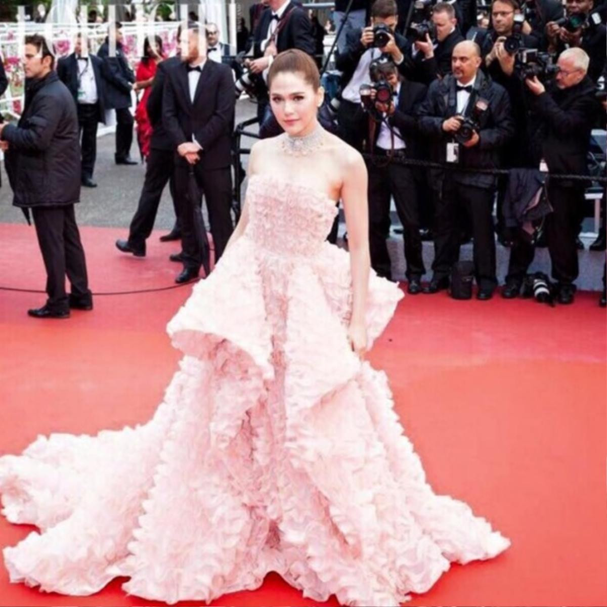 Người đẹp nào sẽ cùng Chompoo Araya đại diện Thái Lan tham dự Cannes 2018? Ảnh 24