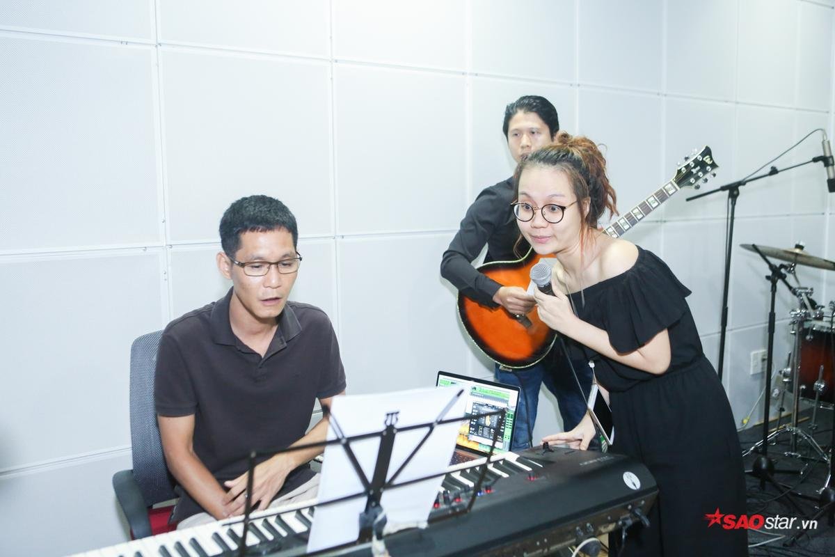 Lộn xộn Band mang 'anh hùng bàn phím' chuyên đả kích đạo nhạc vào ca khúc mới Ảnh 5