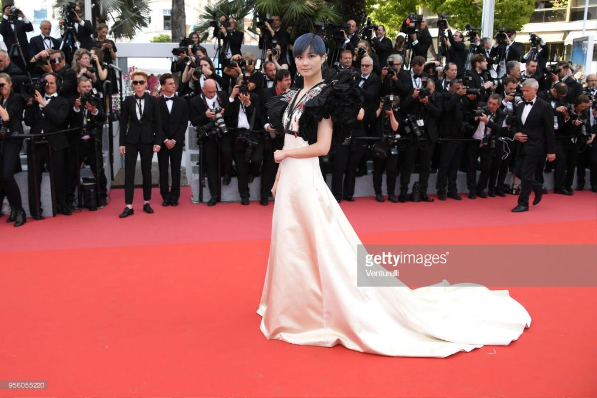 Phạm Băng Băng xinh như công chúa, Lý Nhã Kỳ và Chompoo Araya rực rỡ tại thảm đỏ LHP Cannes 2018 Ảnh 26