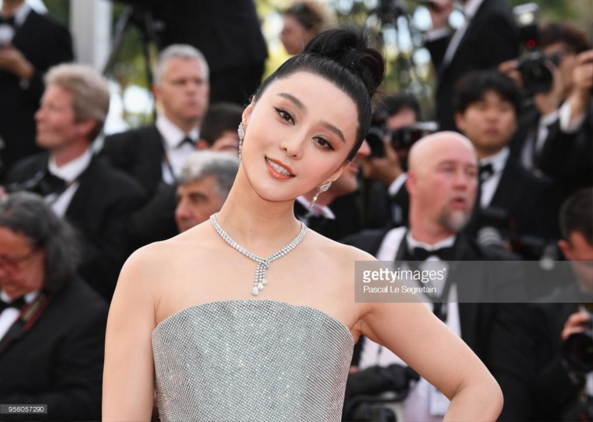 Phạm Băng Băng xinh như công chúa, Lý Nhã Kỳ và Chompoo Araya rực rỡ tại thảm đỏ LHP Cannes 2018 Ảnh 7