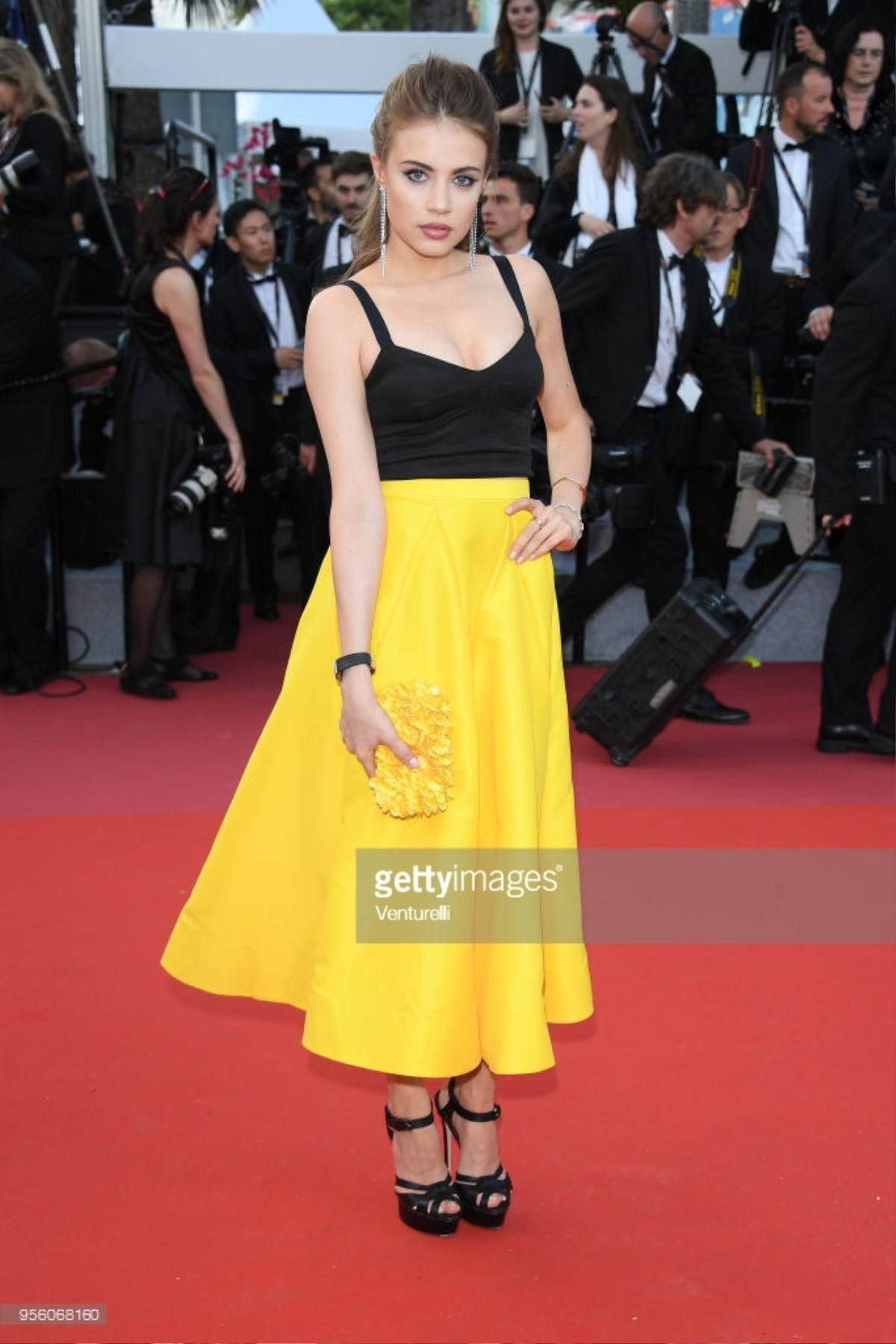 Phạm Băng Băng xinh như công chúa, Lý Nhã Kỳ và Chompoo Araya rực rỡ tại thảm đỏ LHP Cannes 2018 Ảnh 33