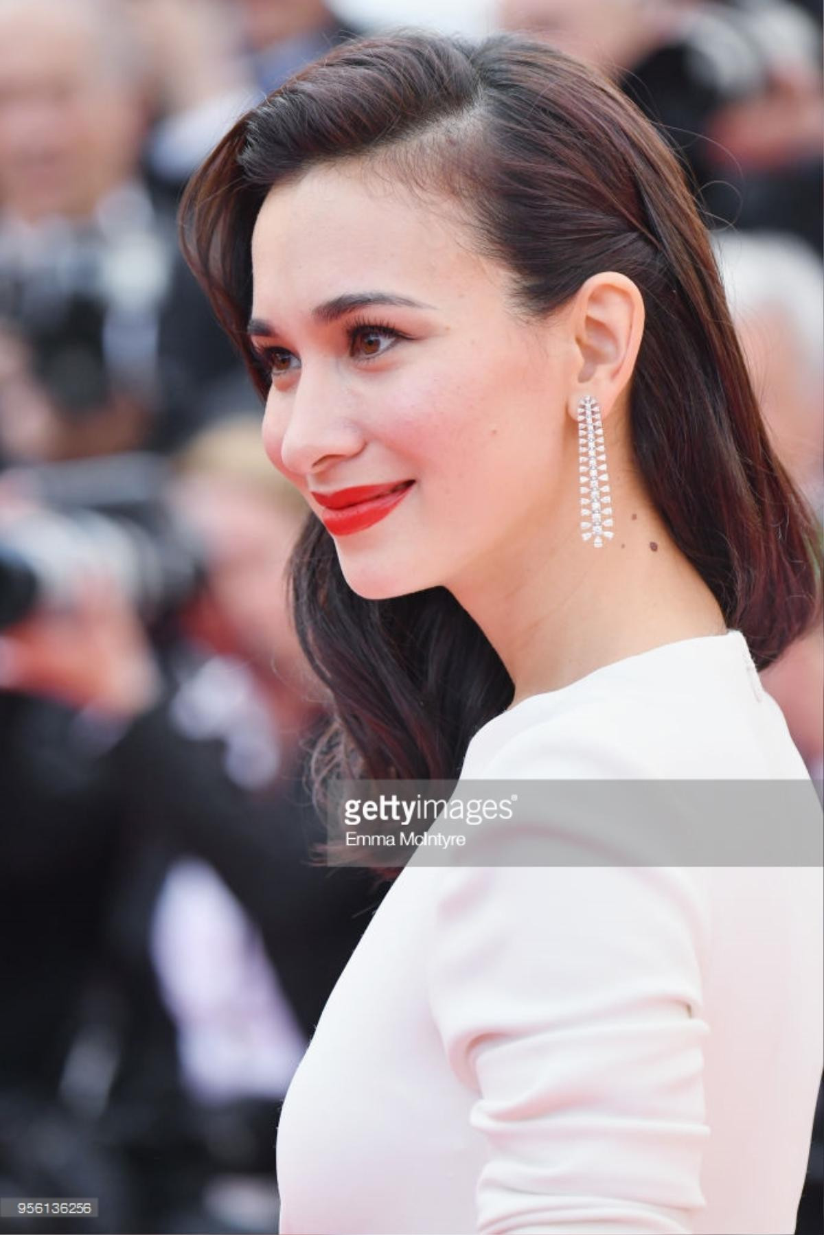 Phạm Băng Băng xinh như công chúa, Lý Nhã Kỳ và Chompoo Araya rực rỡ tại thảm đỏ LHP Cannes 2018 Ảnh 44