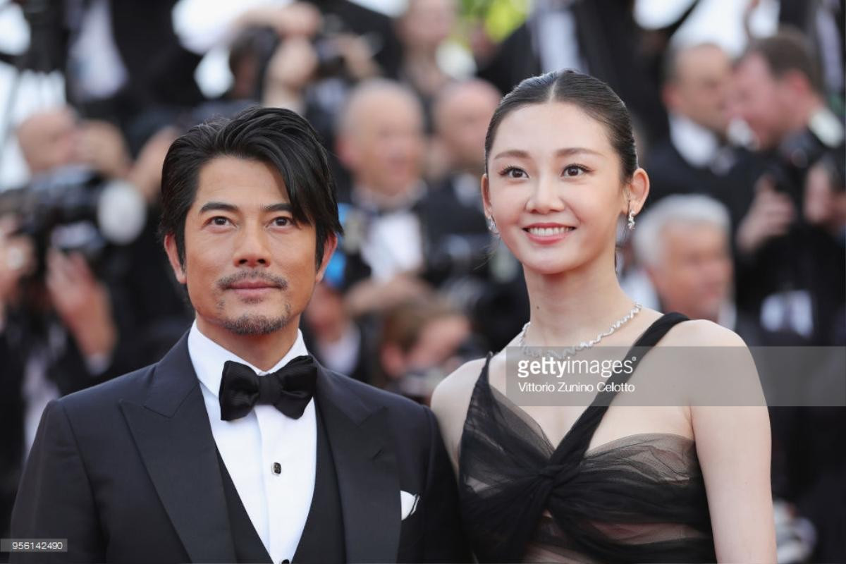 Phạm Băng Băng xinh như công chúa, Lý Nhã Kỳ và Chompoo Araya rực rỡ tại thảm đỏ LHP Cannes 2018 Ảnh 48