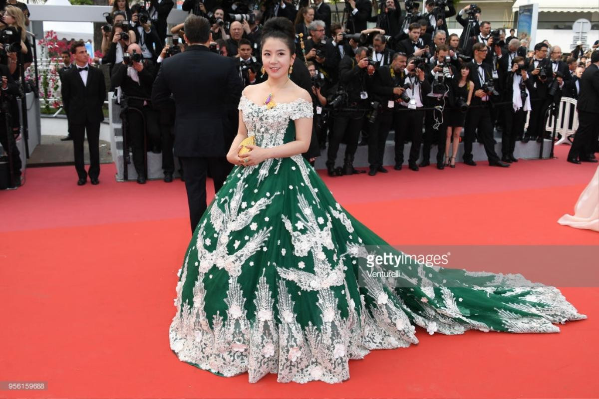 Phạm Băng Băng xinh như công chúa, Lý Nhã Kỳ và Chompoo Araya rực rỡ tại thảm đỏ LHP Cannes 2018 Ảnh 51