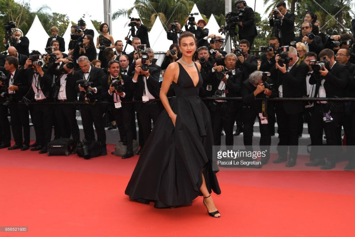 Thảm đỏ Cannes 2018 ngày thứ 2 bớt lố lăng khoe ngực, chỉ toàn những tuyệt sắc giai nhân Ảnh 2