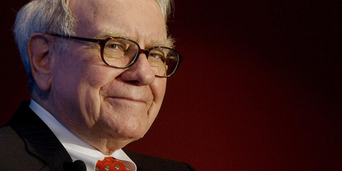 Tim Cook hỏi vì sao Warren Buffet không dùng iPhone, câu trả lời khiến ai nấy đều bất ngờ Ảnh 1