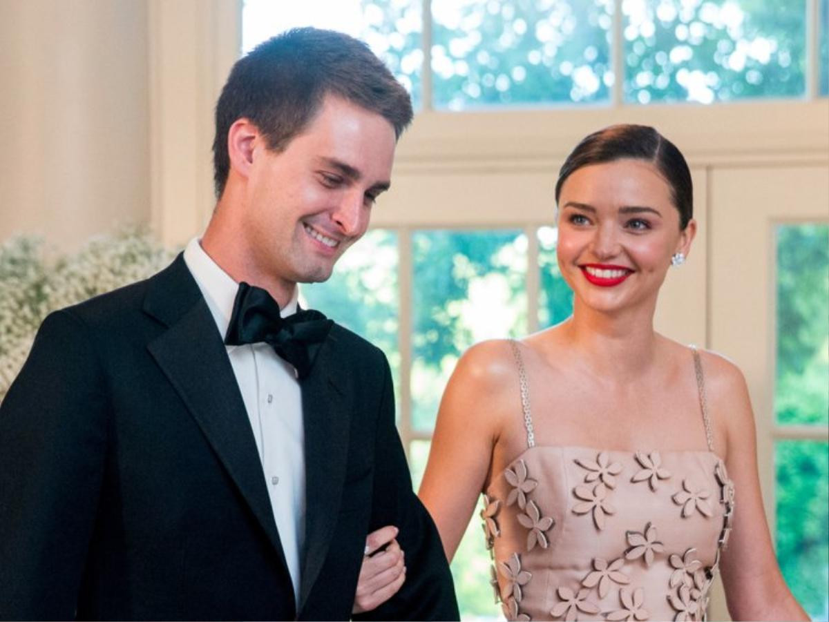 Miranda Kerr đã hạ sinh con đầu lòng cho CEO của Snapchat Ảnh 1