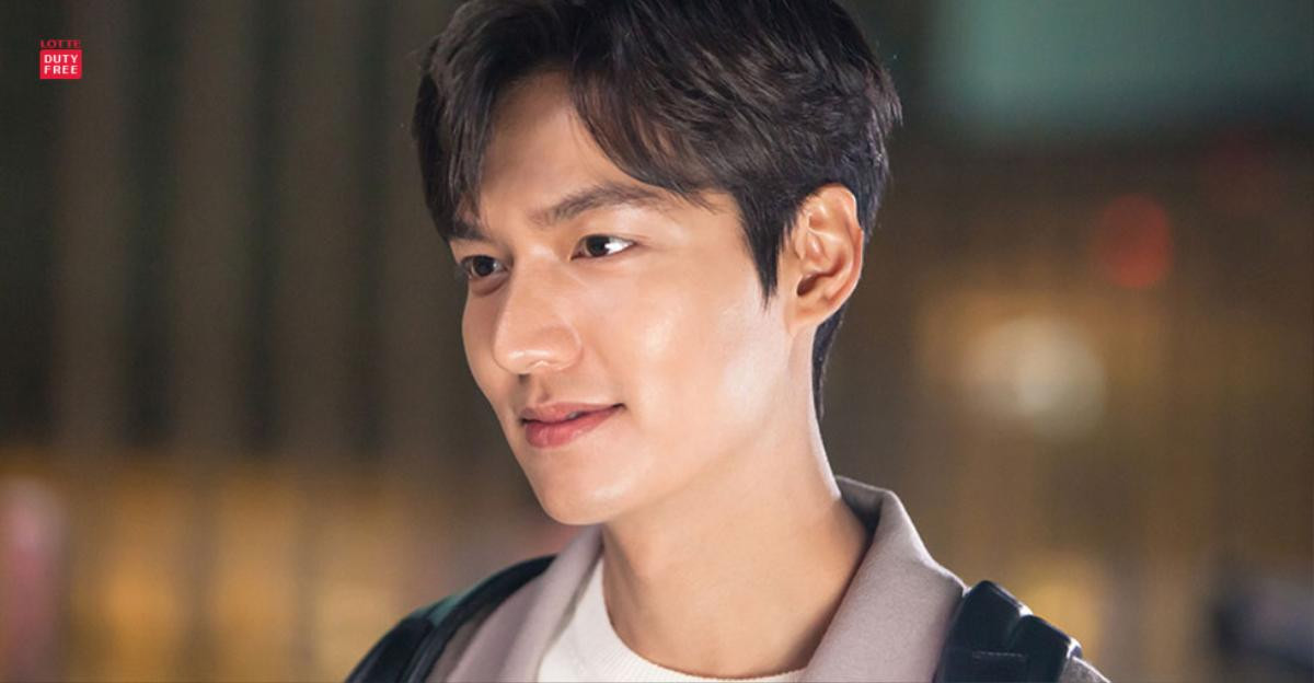 Được nghỉ phép, Lee Min Ho kỷ niệm 12 năm ra mắt - Kang Ha Neul đi làm nhân viên bán thời gian Ảnh 1