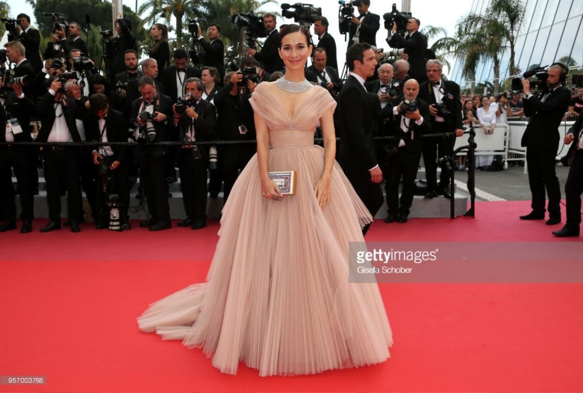 Thảm đỏ Cannes 2018 ngày 3: Lý Nhã Kỳ 'tím mộng mơ' nổi bật hơn nhiều mỹ nhân Châu Á Ảnh 18