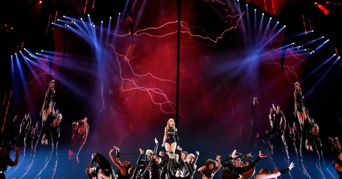 Đại chiến 2018: 'Reputation Stadium Tour' hay 'Witness: The Tour' sẽ thắng thế? Ảnh 11