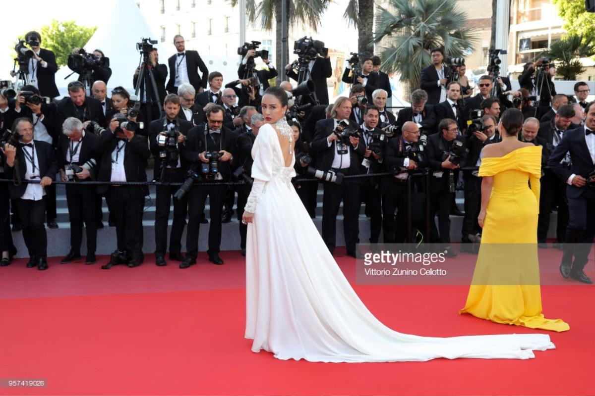 Thần thái miễn chê của 3 mỹ nhân Phạm Băng Băng, Chompoo Araya và Quan Hiểu Đồng tại Cannes ngày 4 Ảnh 51