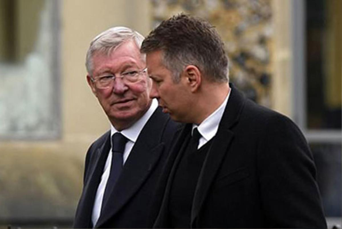 Con trai Sir Alex lần đầu tiên tiết lộ bệnh tình của cha Ảnh 1